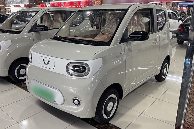 Used Wuling Hongguang MINIEV 2024 3rd Generation 215km Youth Edition
