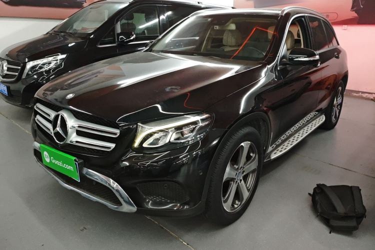 Used Mercedes-Benz GLC 2016 GLC 260 4MATIC Luxury Model