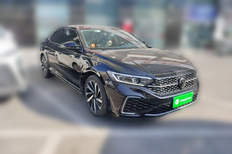 Used Volkswagen Passat 2022 330TSI Starry Luxury Edition
