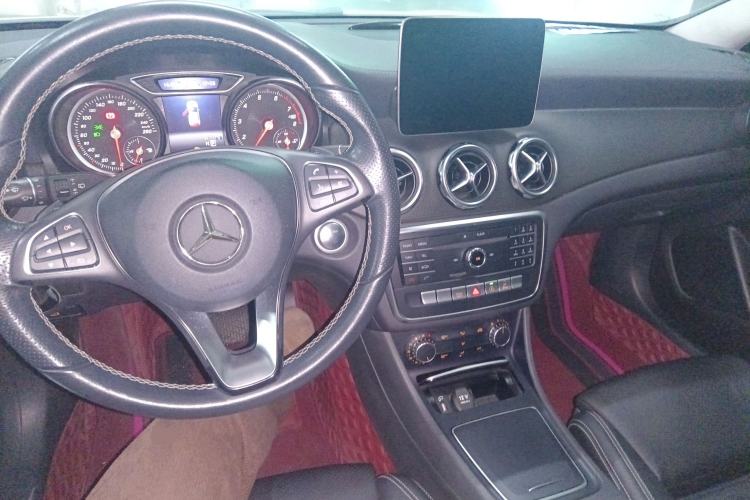 Used Mercedes-Benz GLA 2017 GLA 200 Fashion Model
