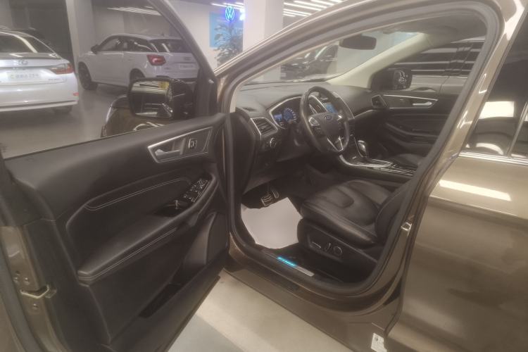 Used Ford Edge 2016 EcoBoost 245 Four-Wheel Drive Titanium 7-Seater
