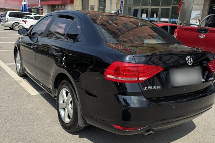 Used Volkswagen Lavida 2017 1.6L Automatic Comfort Edition
