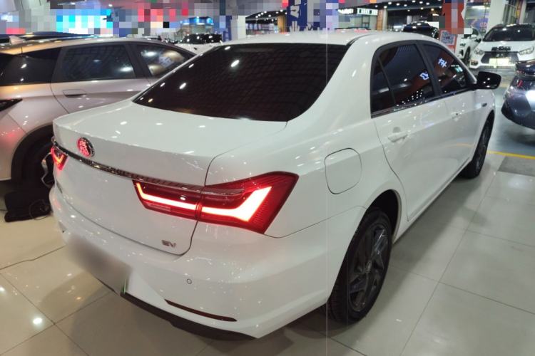 Used BYD Qin New Energy 2019 High-Range Luxury Model