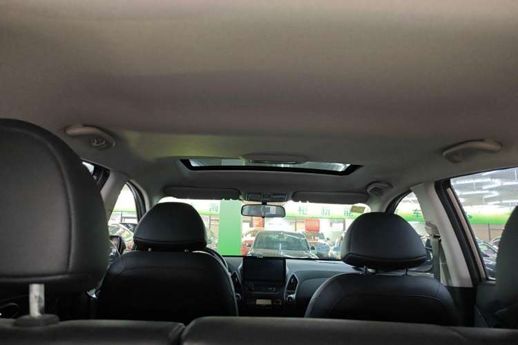 Used Hyundai ix35 2015 2.0L Automatic 2WD Smart Version China V Standard
