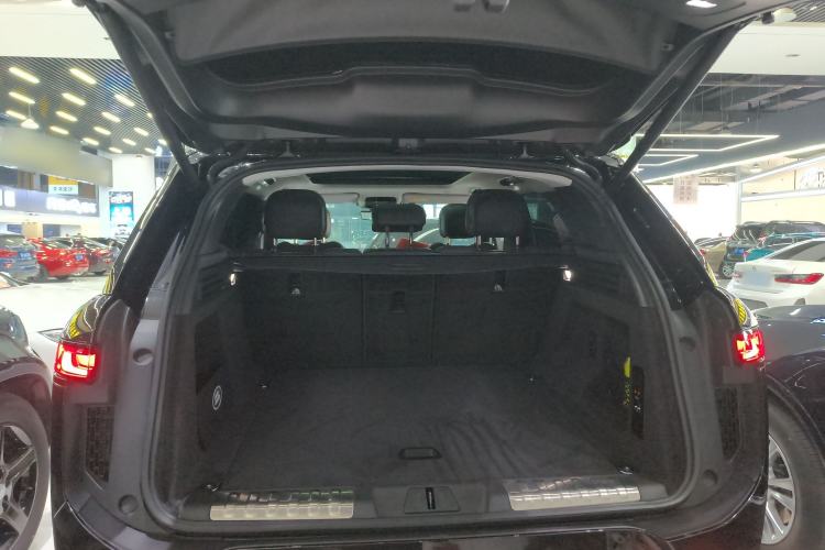 Used Land Rover Range Rover Sport 2024 400PS Dynamic SE
