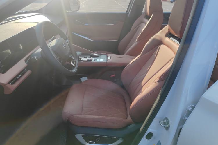 Used Changan CS75 PLUS 2024 3rd Generation Champion Edition 1.5T Intelligent Drive Dynamic Model
