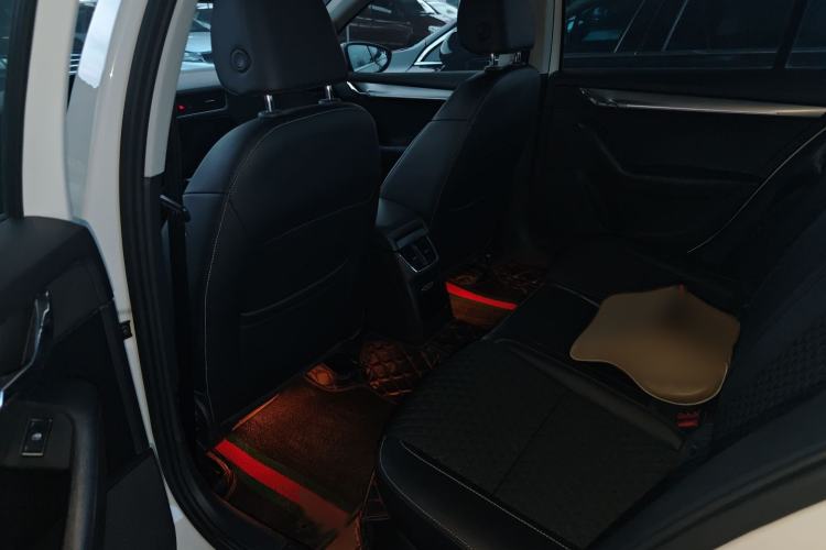 Used Skoda Octavia 2019 1.5L Automatic Smart Drive Luxury Edition China VI Standard
