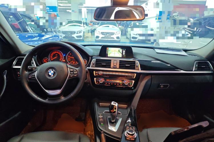 Used BMW 3 Series 2016 320i Fashion Model
