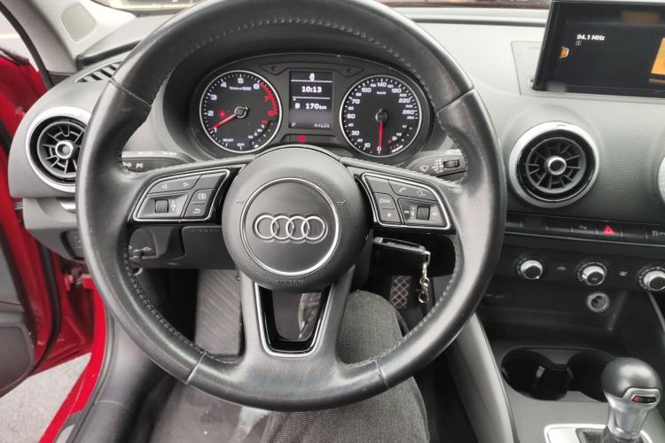 Used Audi A3 2017 Limousine 35 TFSI Fashion Model
