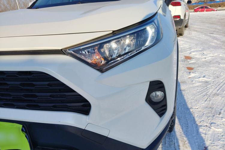 Used Toyota RAV4 2020 2.0L CVT Two-Wheel Drive Fashion PLUS Edition
