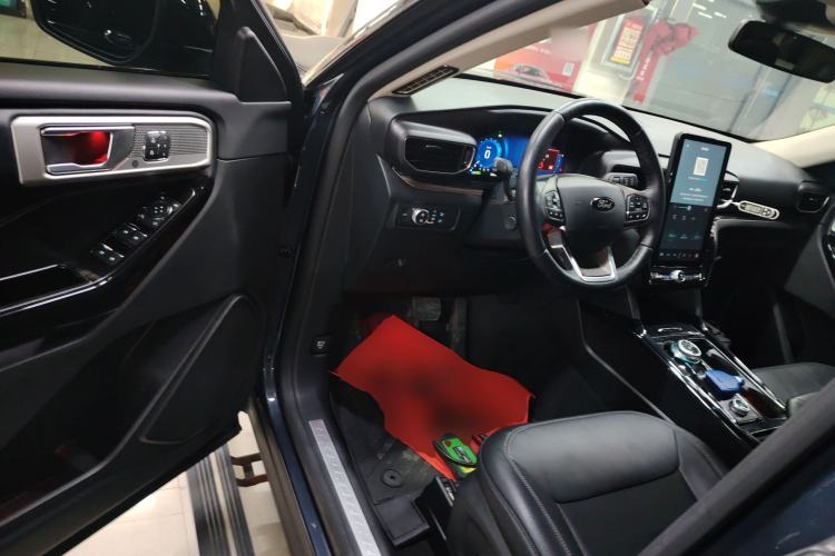 Used Ford Explorer 2020 EcoBoost 285 4x4 Titanium Edition 7-Seater