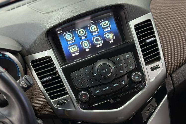 Used Chevrolet Cruze 2013 Hatchback 1.6L Automatic Luxury Model
