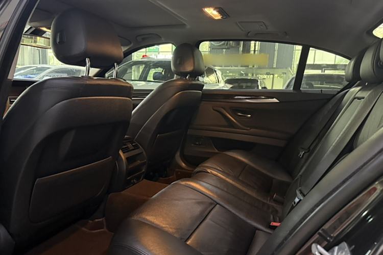 Used BMW 5 Series 2014 525Li Leading Model
