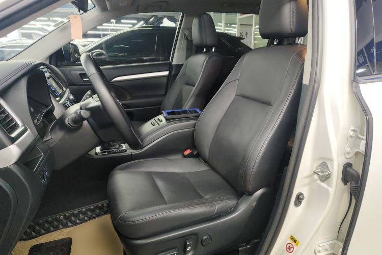 Used Toyota Highlander 2015 2.0T Four-Wheel Drive Luxury Edition 7-Seater
