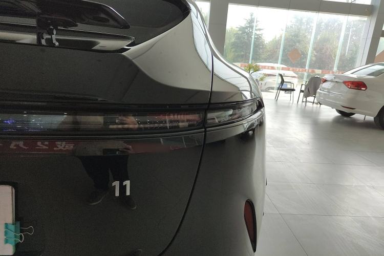 Used  11 2025 Ultra Extended-Range Edition
