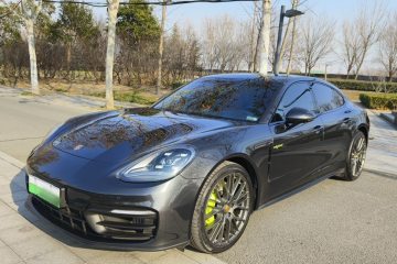 Used Porsche Panamera 2023-Year Restyled Panamera 4 E-Hybrid Platinum Edition 2.9T