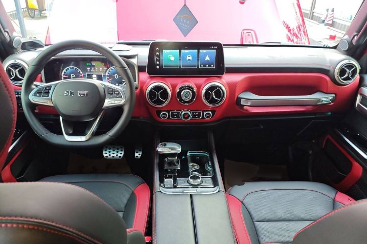 Used Beijing Auto BJ40 2023 2.0T Automatic Four-Wheel Drive Urban Hunter Edition Chivalrous Type
