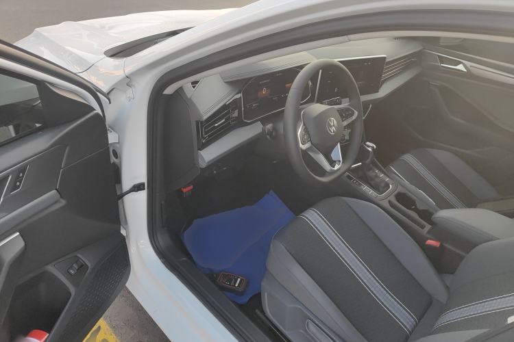 Used Volkswagen Sagitar 2024 200TSI DSG Flyover Edition
