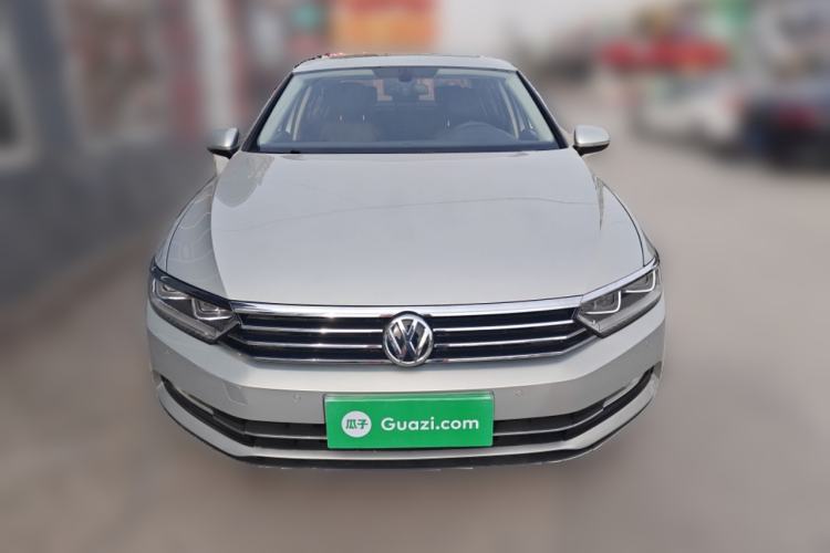 Used Volkswagen Magotan 2017 380TSI DSG Luxury Model
