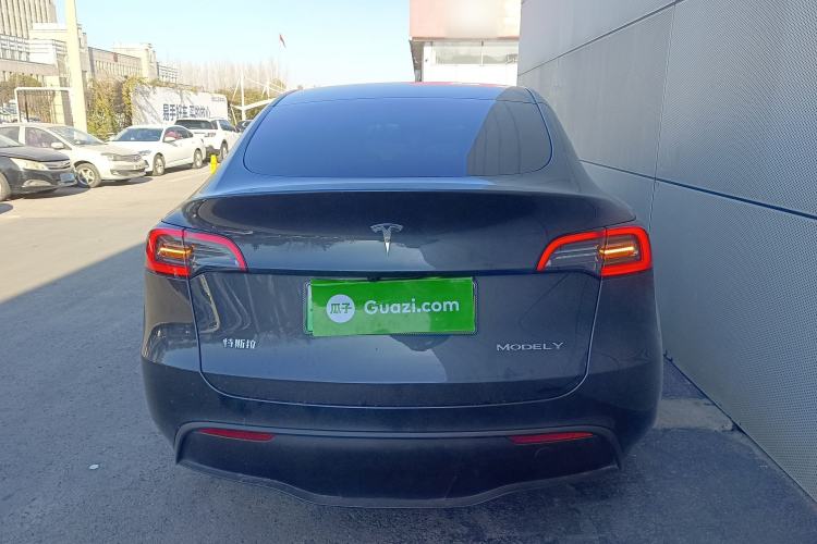 Used Tesla Model Y 2024 Long-Range All-Wheel-Drive Version