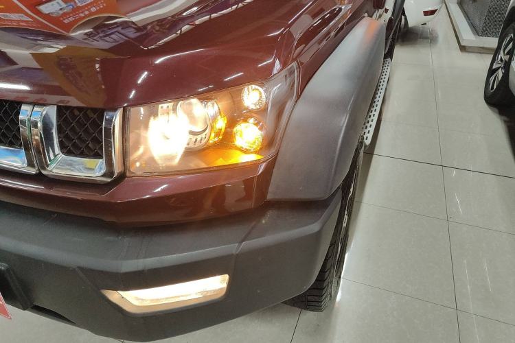 Used Beijing Auto BJ40 2016 40L 2.3T Automatic All-Wheel Drive Premium Edition
