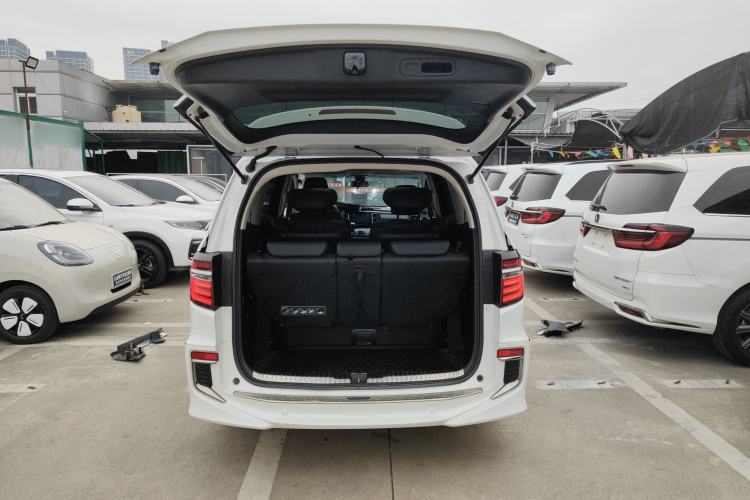 Used Honda Elysion 2019 2.0L Hybrid Luxury Edition
