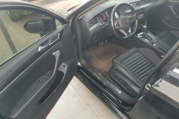 Used Volkswagen Magotan 2020 330TSI DSG Leading Model
