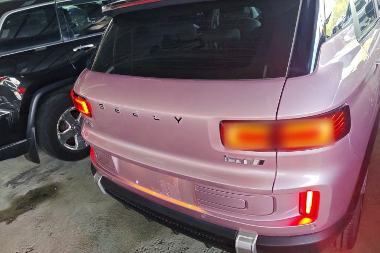 Used Geely Auto icon 2023 1.5TD Chocolate Smoothie Edition
