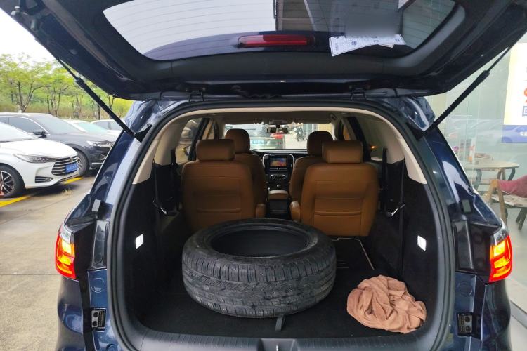 Used BYD Song MAX 2018 1.5T Manual Smart Connect Luxury 6-Seater
