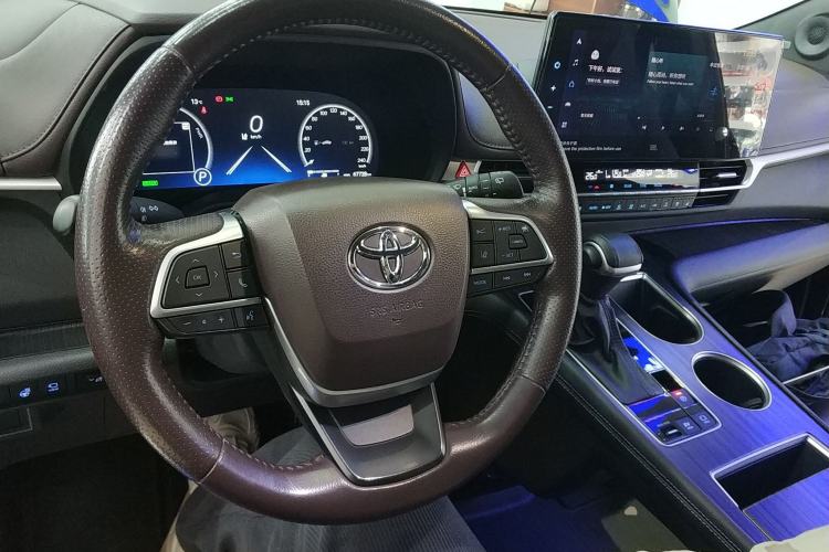 Used Toyota Sienna 2021 2.5L Hybrid Platinum Edition