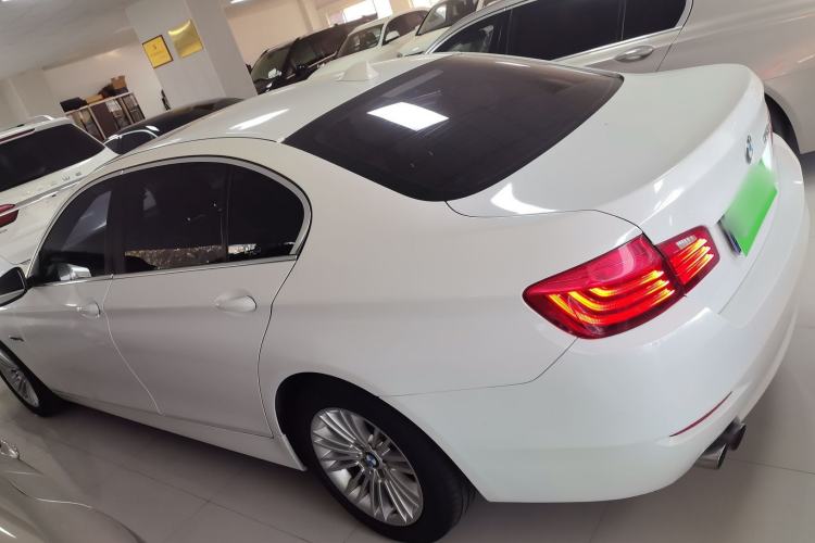 Used BMW 5 Series 2014 525Li Leading Model
