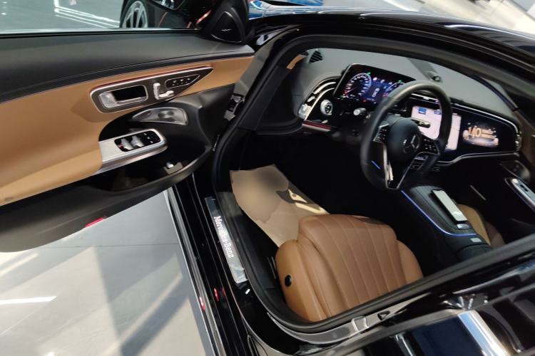 Used Mercedes-Benz E-Class 2024 Facelift E 300 L Luxury Edition