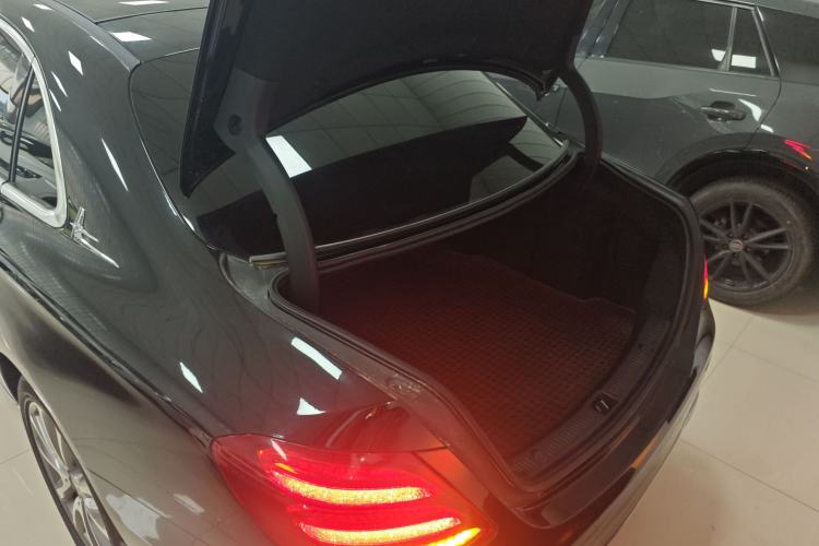 Used Mercedes-Benz E-Class 2018 Facelift E 200 L
