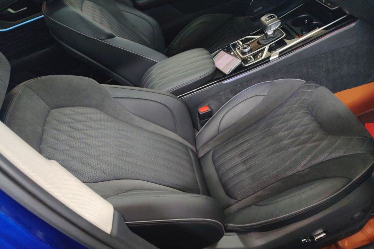 Used Hongqi HS5 2022 Revised Version 2.0T Smart Connect Flagship Edition
