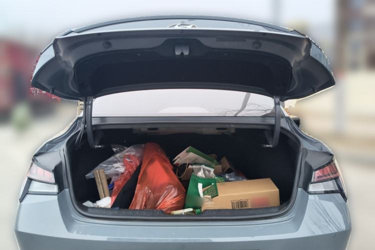 Used Hyundai Elantra 2021 1.5L CVT LUX Prestige Edition