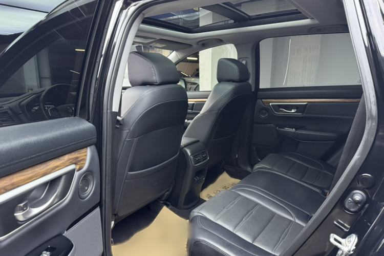 Used Honda CR-V 2017 240TURBO CVT Front-Wheel Drive Fashion Edition
