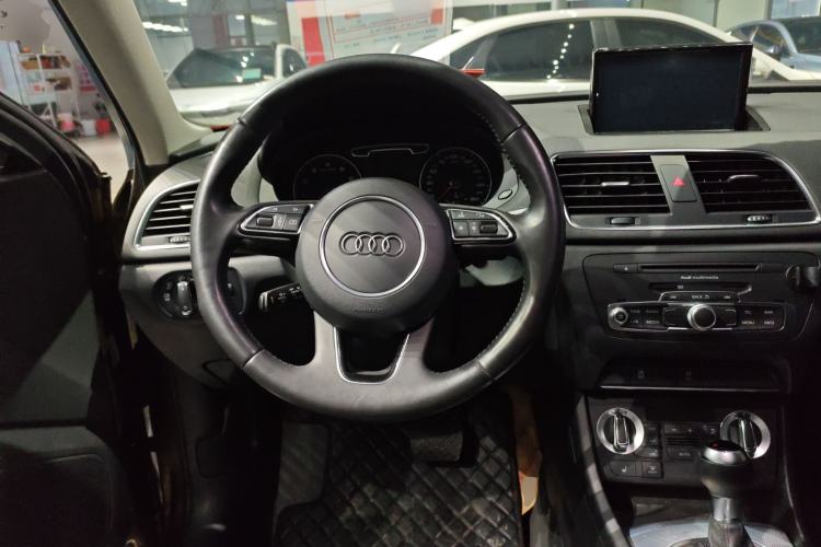 Used Audi Q3 2013 35 TFSI Comfort Model
