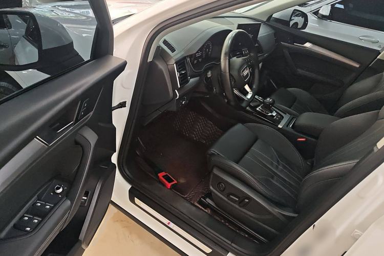 Used Audi Q5L 2022 40T Fashionable and Dynamic Model
