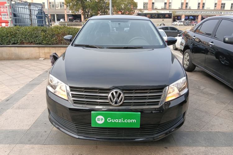 Used Volkswagen Lavida 2013 Revised Classic 1.6L Manual Fashion Edition