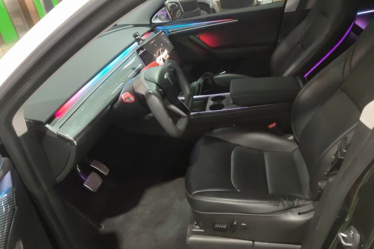 Used Tesla Model Y 2022 Rear-Wheel-Drive Version
