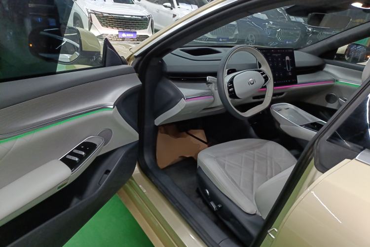 Used  A07 2023 Range-Extended 200 Max
