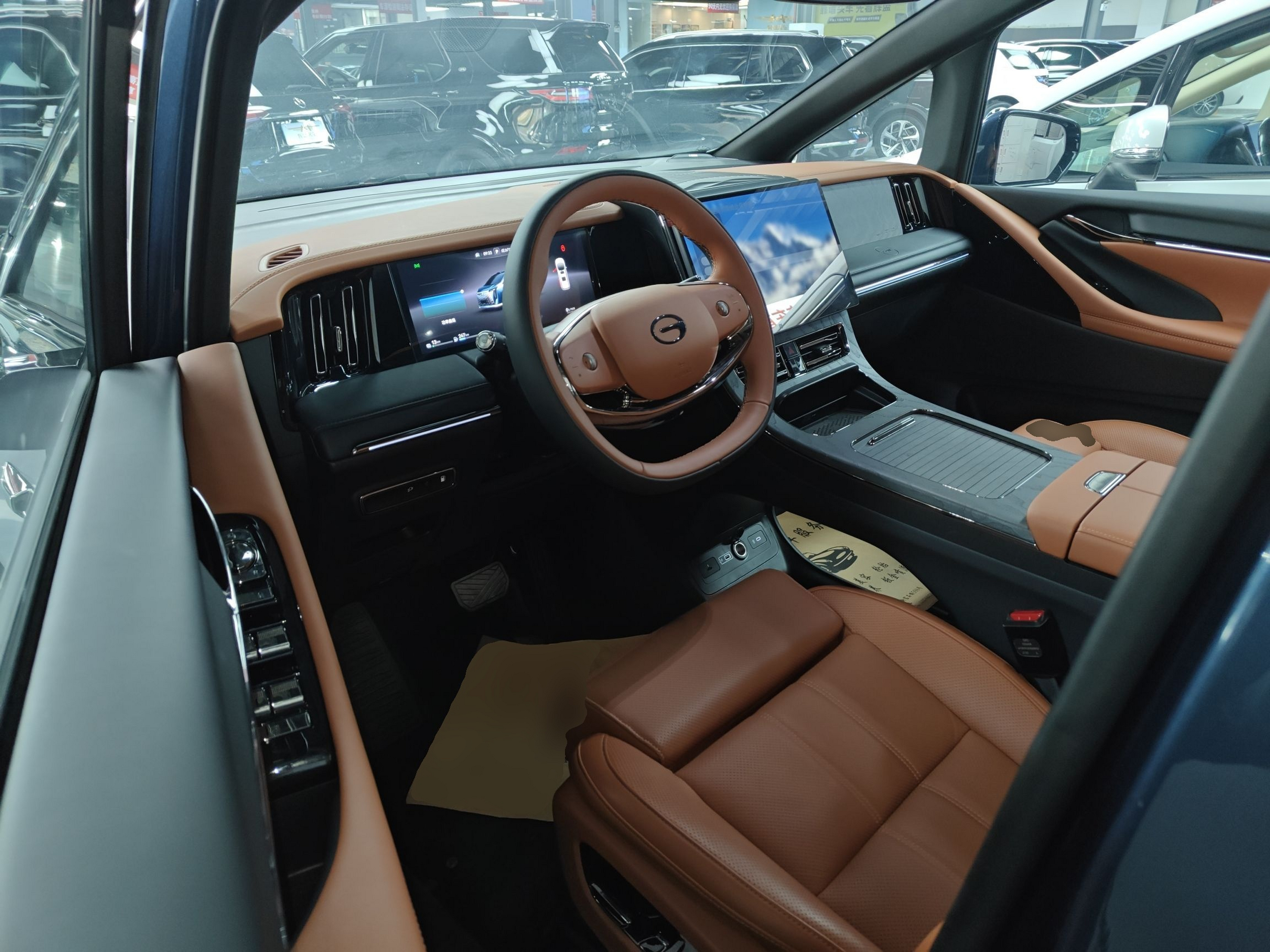 المقاعد الأمامية داخل السيارة