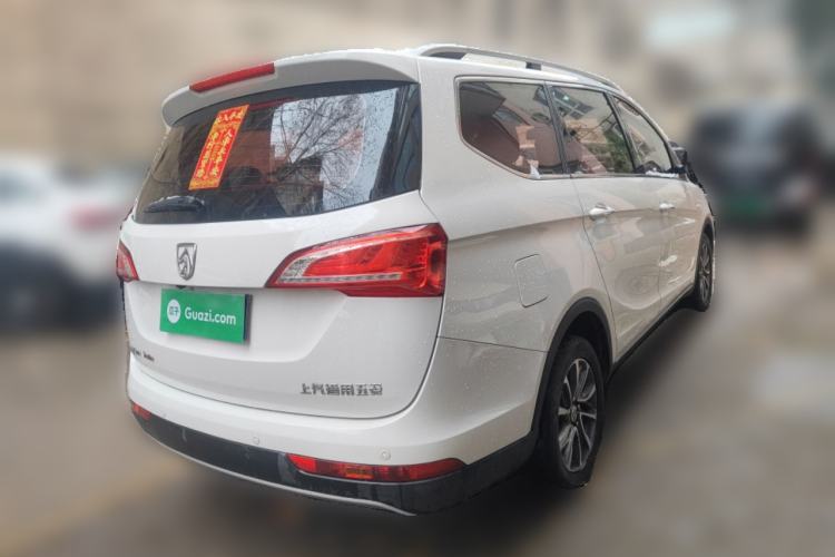 Used Baojun 730 2017 1.5T Manual Prestige Version 7 Seats
