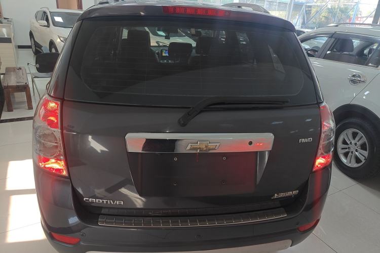 Used Chevrolet Captiva 2014 2.4L 4x4 Flagship Edition 7 Seats