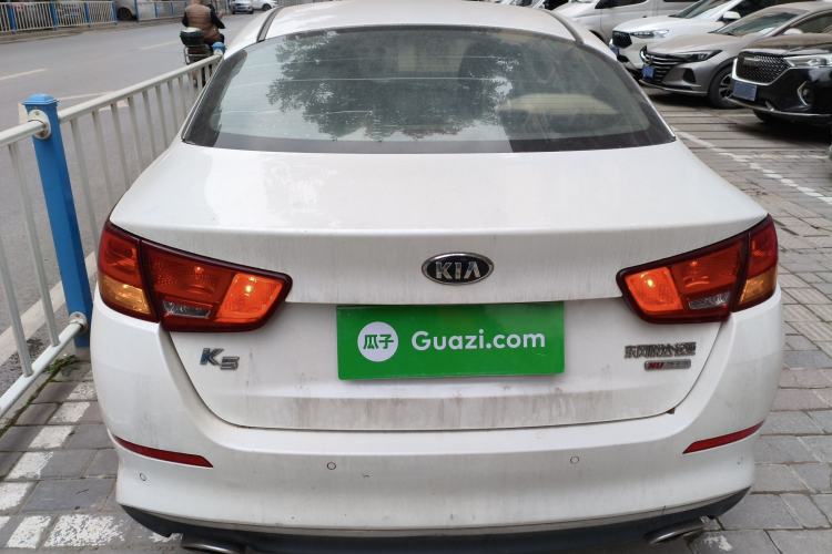 Used Kia K5 2014 2.0L Automatic GLS
