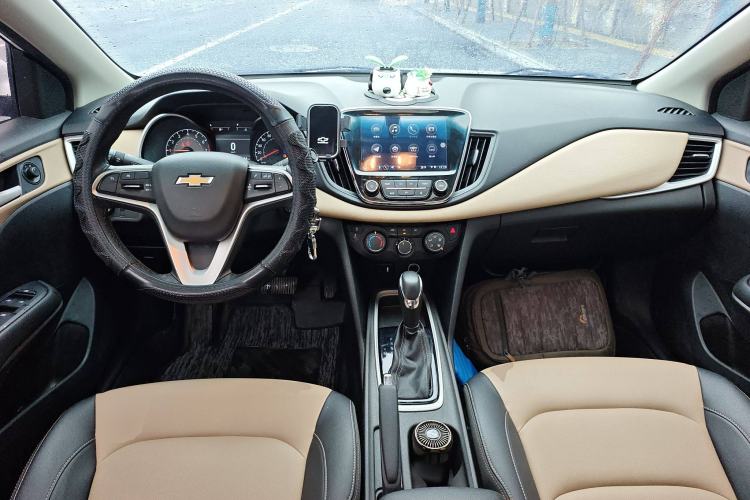 Used Chevrolet Monza 2022 320 Automatic Enjoyment Sunroof Version
