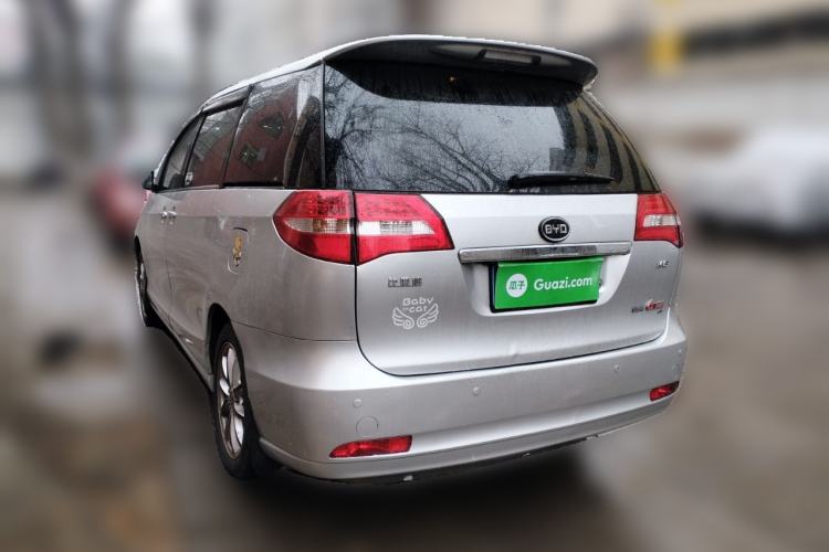 Used BYD M6 2015 2.4L Automatic Luxury Model
