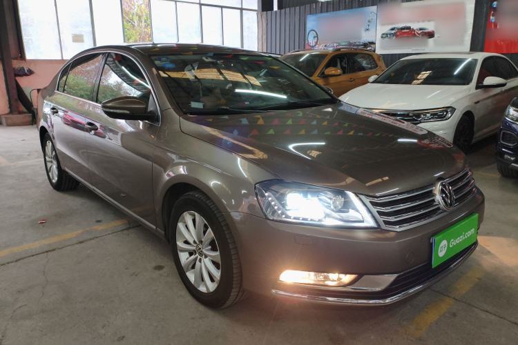 Used Volkswagen Magotan 2015 Facelift 1.8TSI Luxury Model
