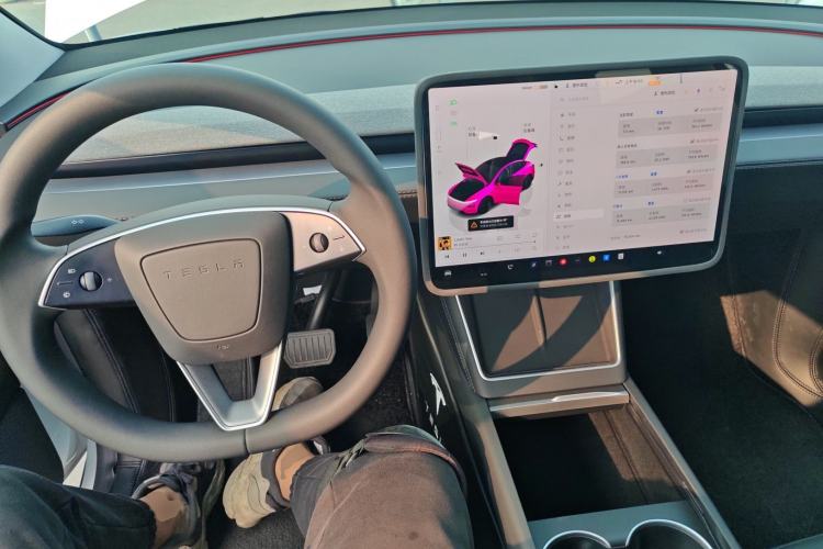 Used Tesla Model Y 2025 Rear-Wheel-Drive Version
