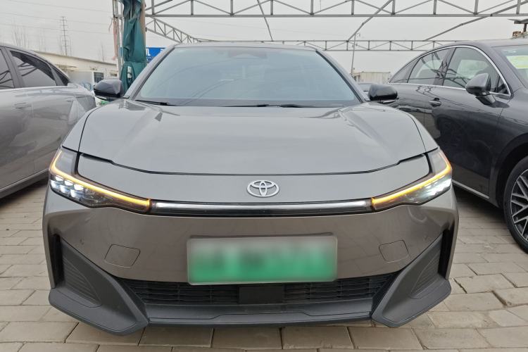 Used Toyota bZ3 2023 616 km Long-Range PRO
